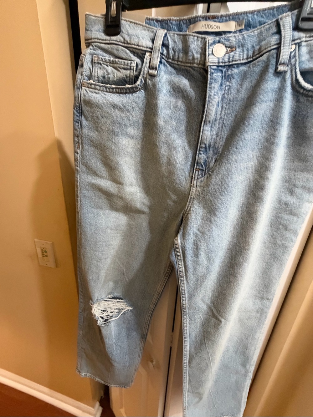 Hudson Jeans Light Blue High-Rise Relaxed Straight Jeans with Knee Distress